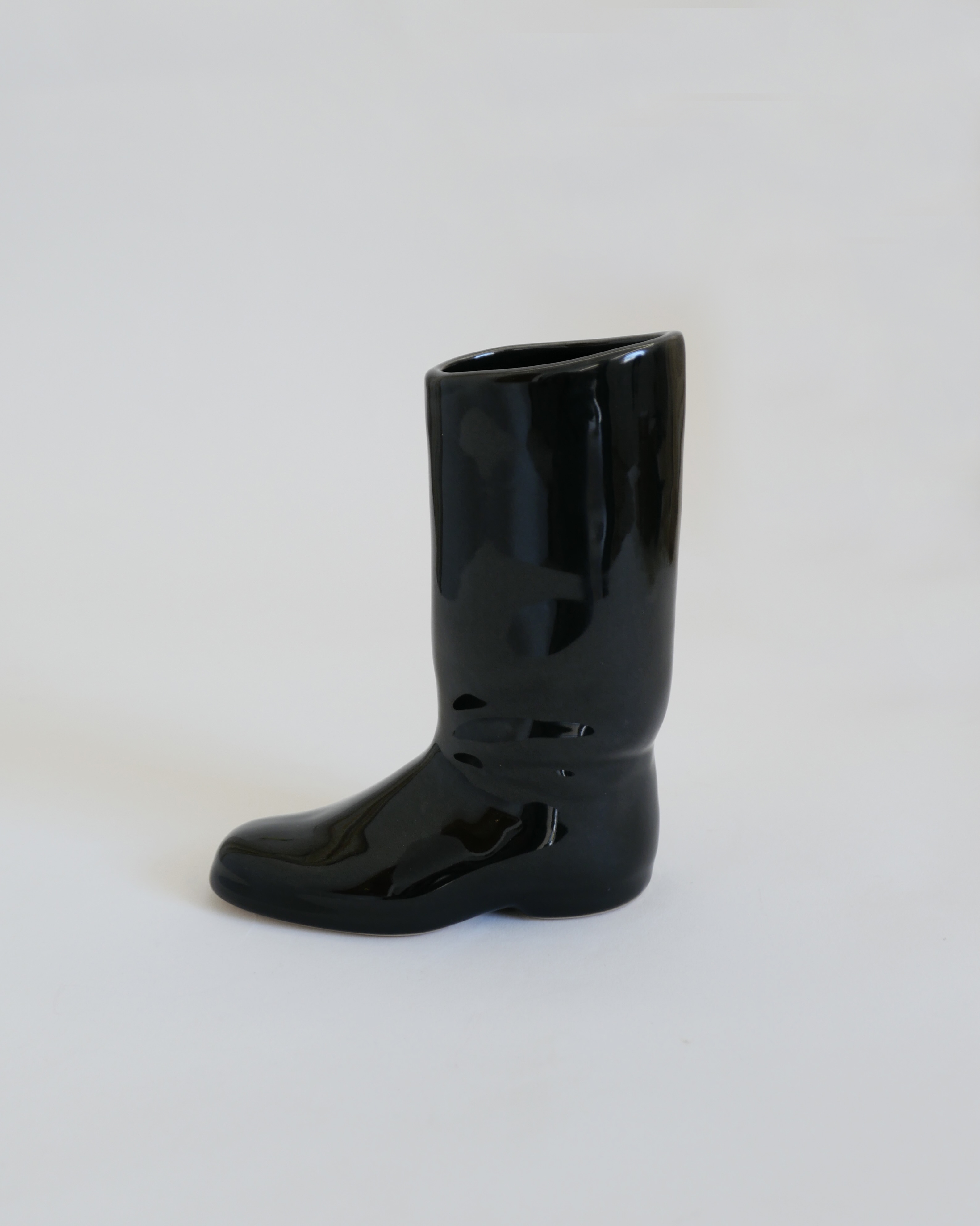 Boots vase-Black - Image 3