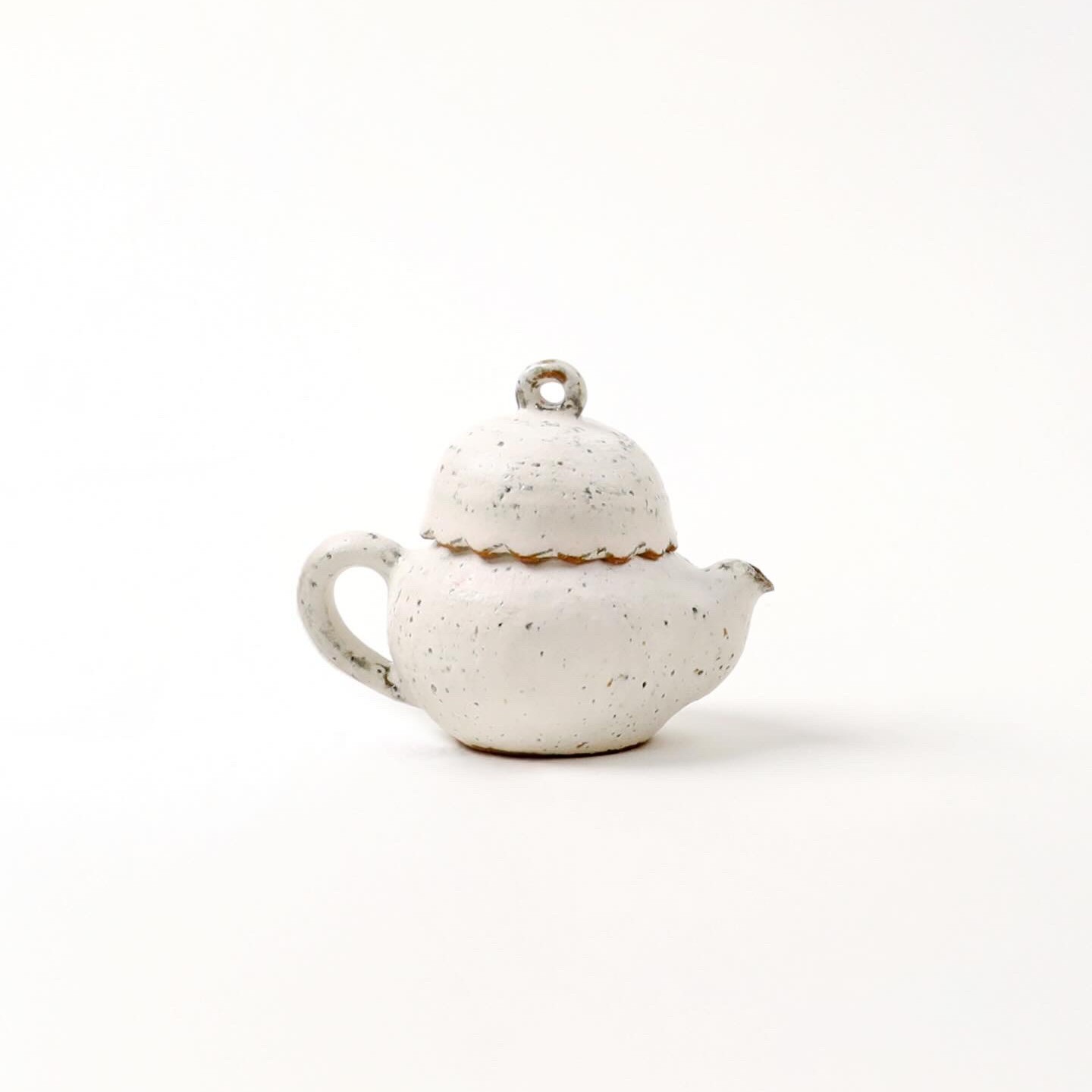 Cottage Snow Tea Pot - Image 1