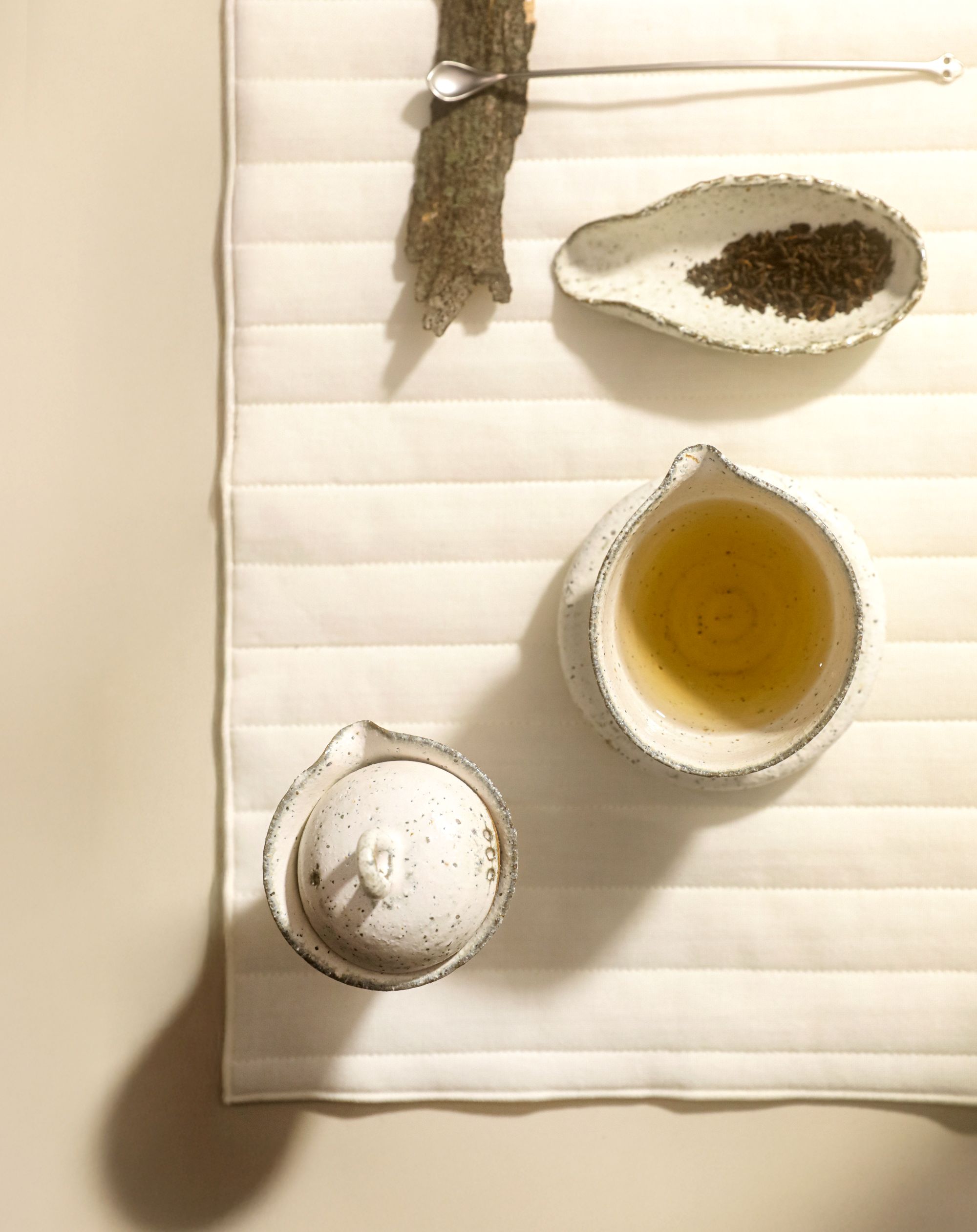 Cottage Snow Tea Bowl - Image 5