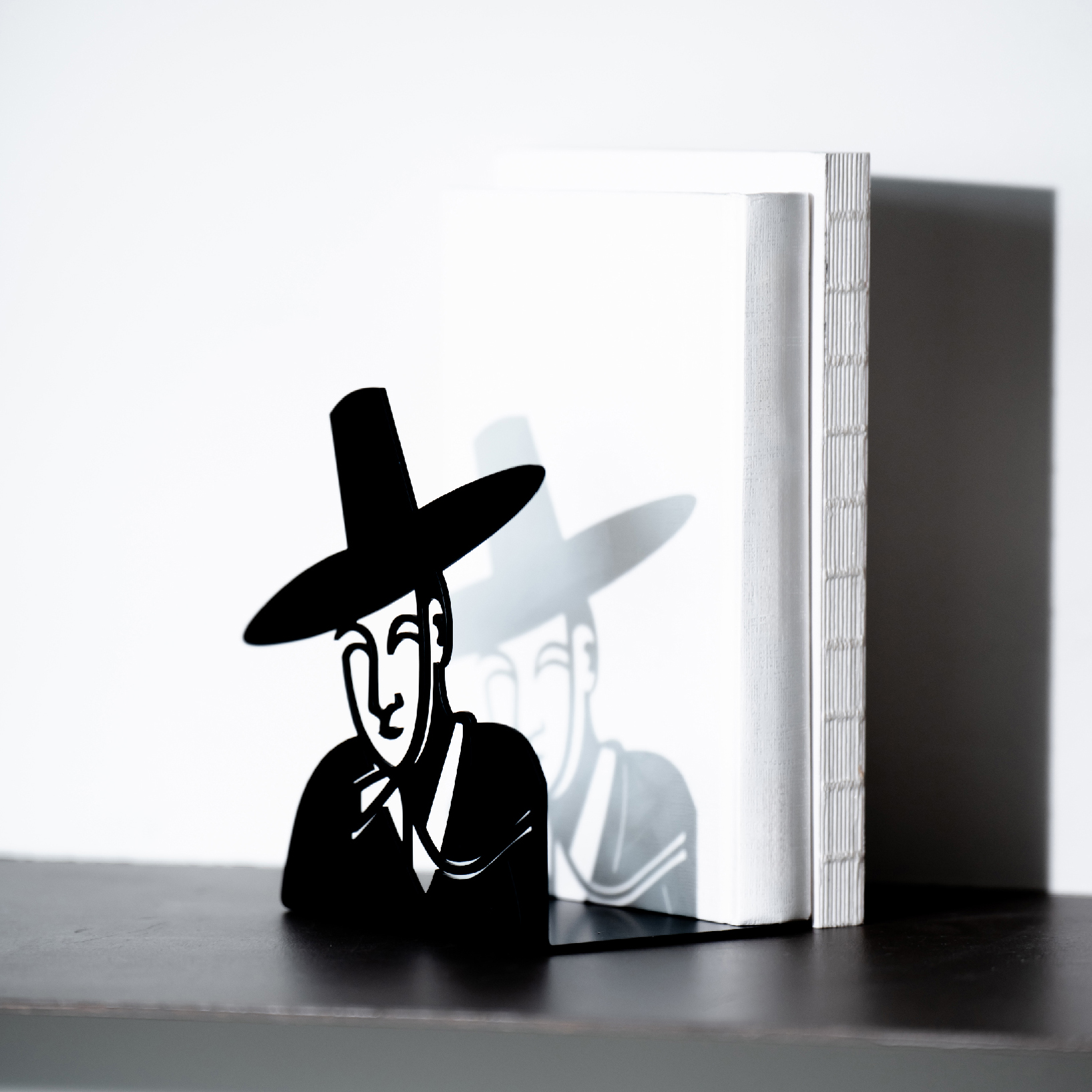 The Bookish Man Bookend - Image 2