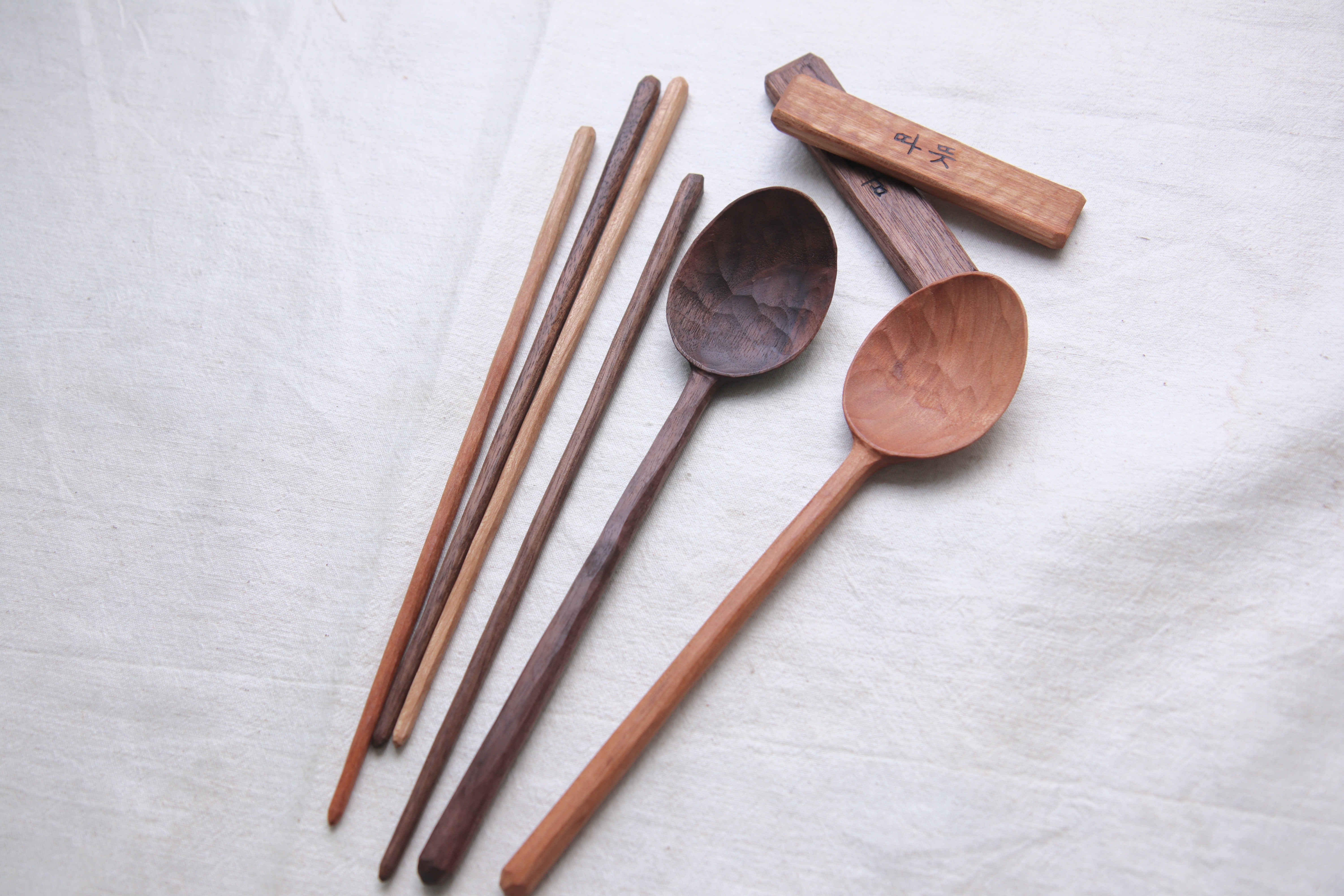 Teardrop Cutlery Set - Image 2