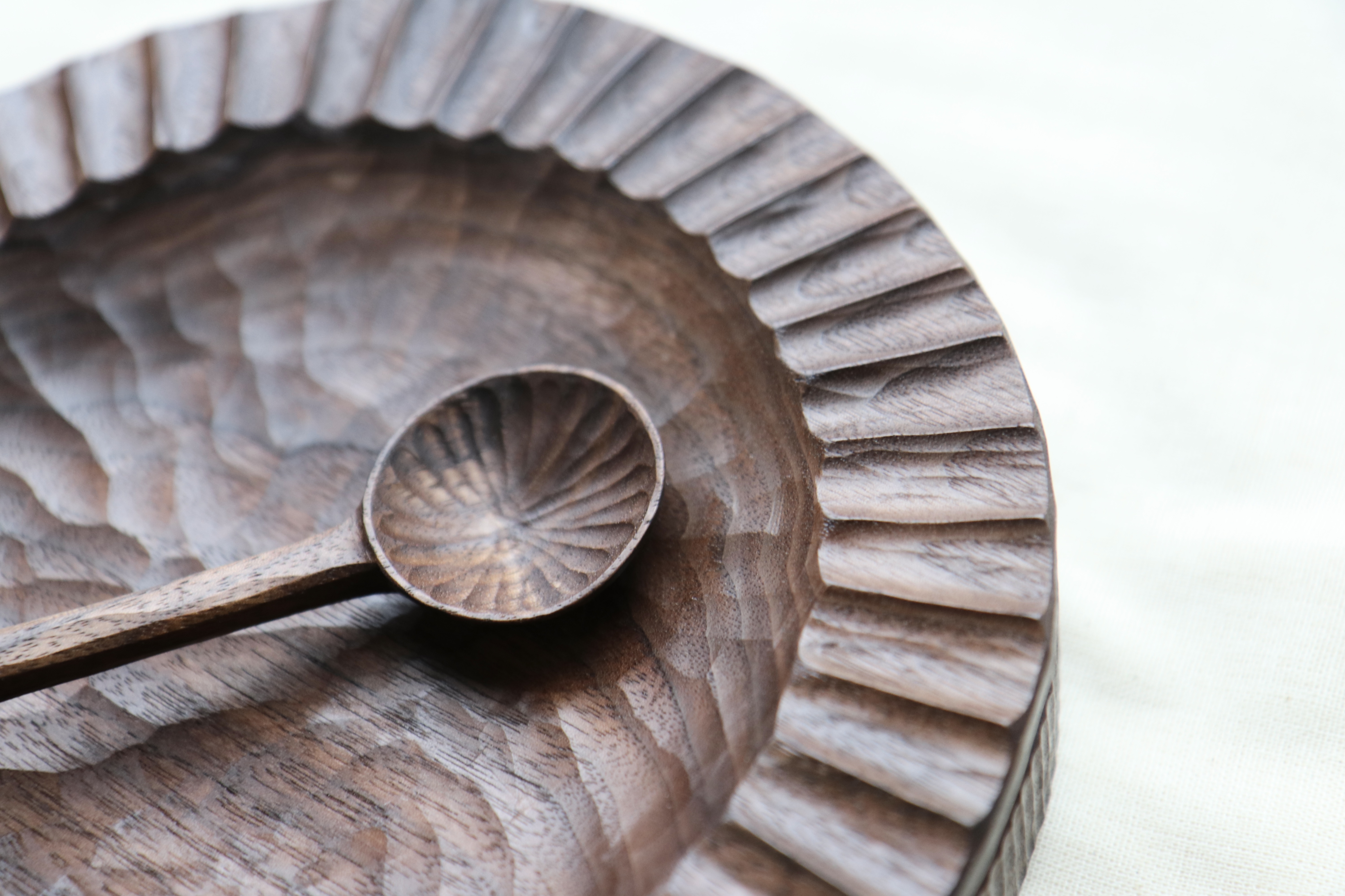 Walnut Round Plate