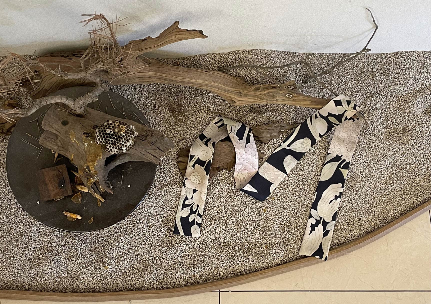 Dabok Premium Silk  Rectangular Twilly - Image 2