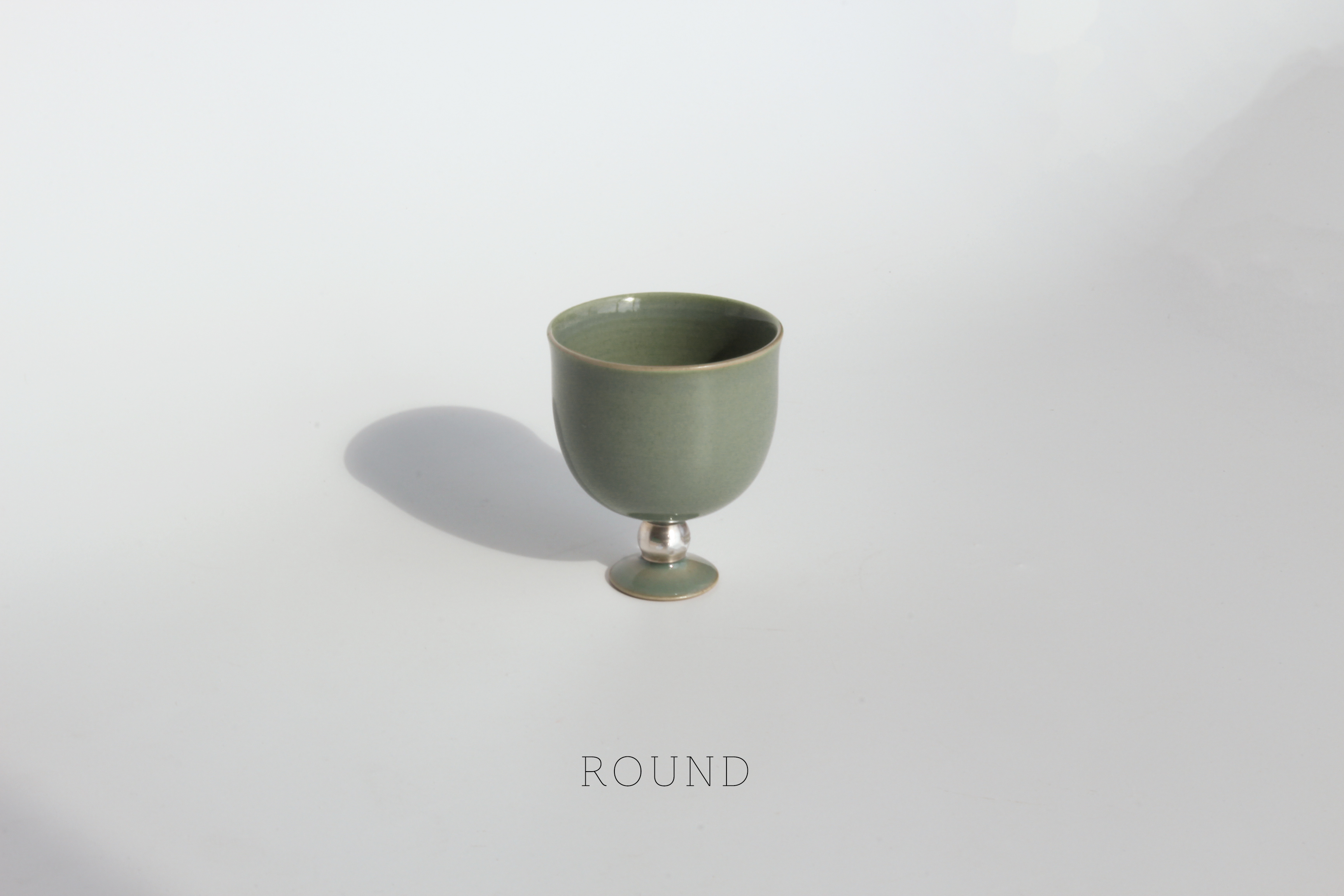 Silver painted celadon goblet _ Round
