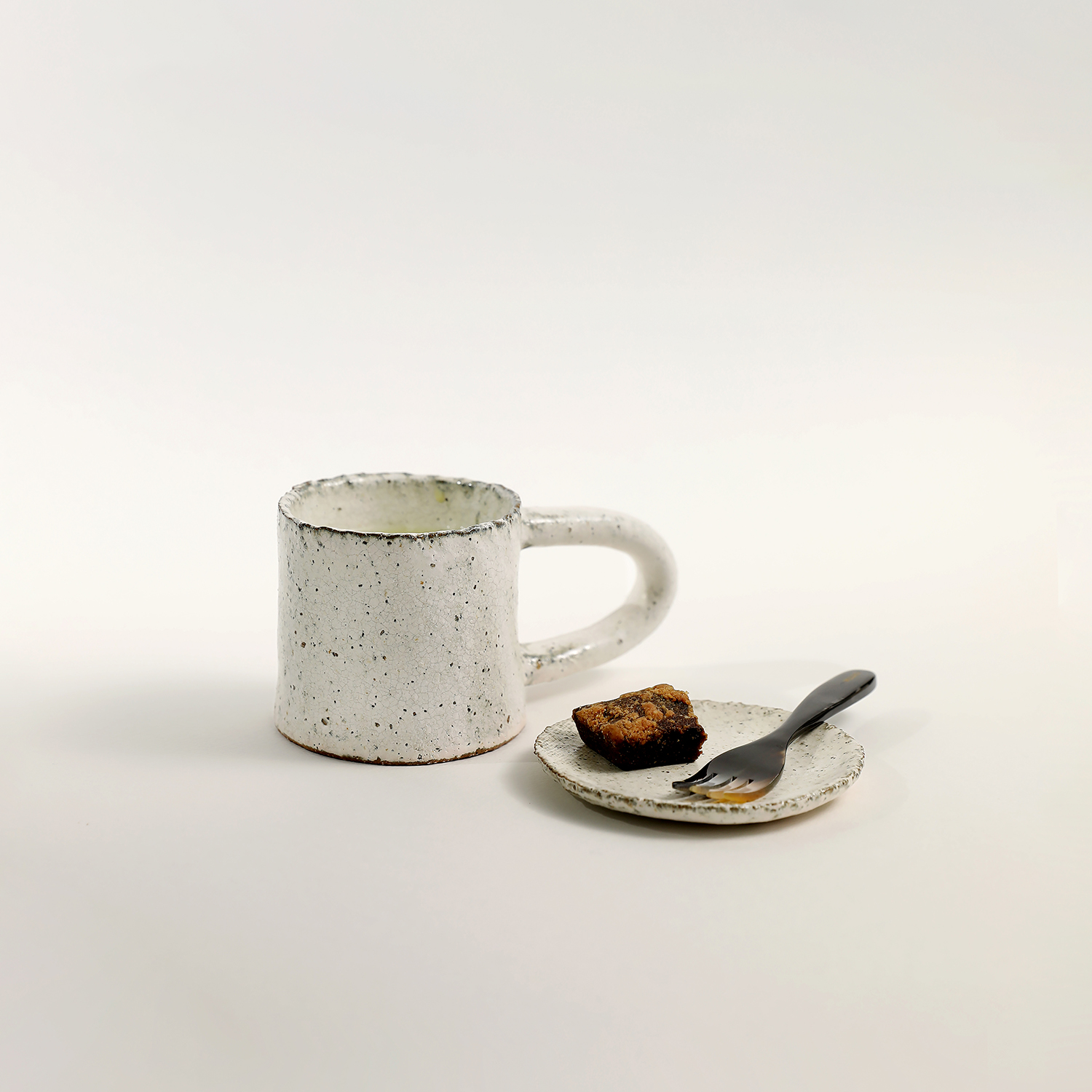 Cottage Snow Long Handle Mug 250ml - Image 2