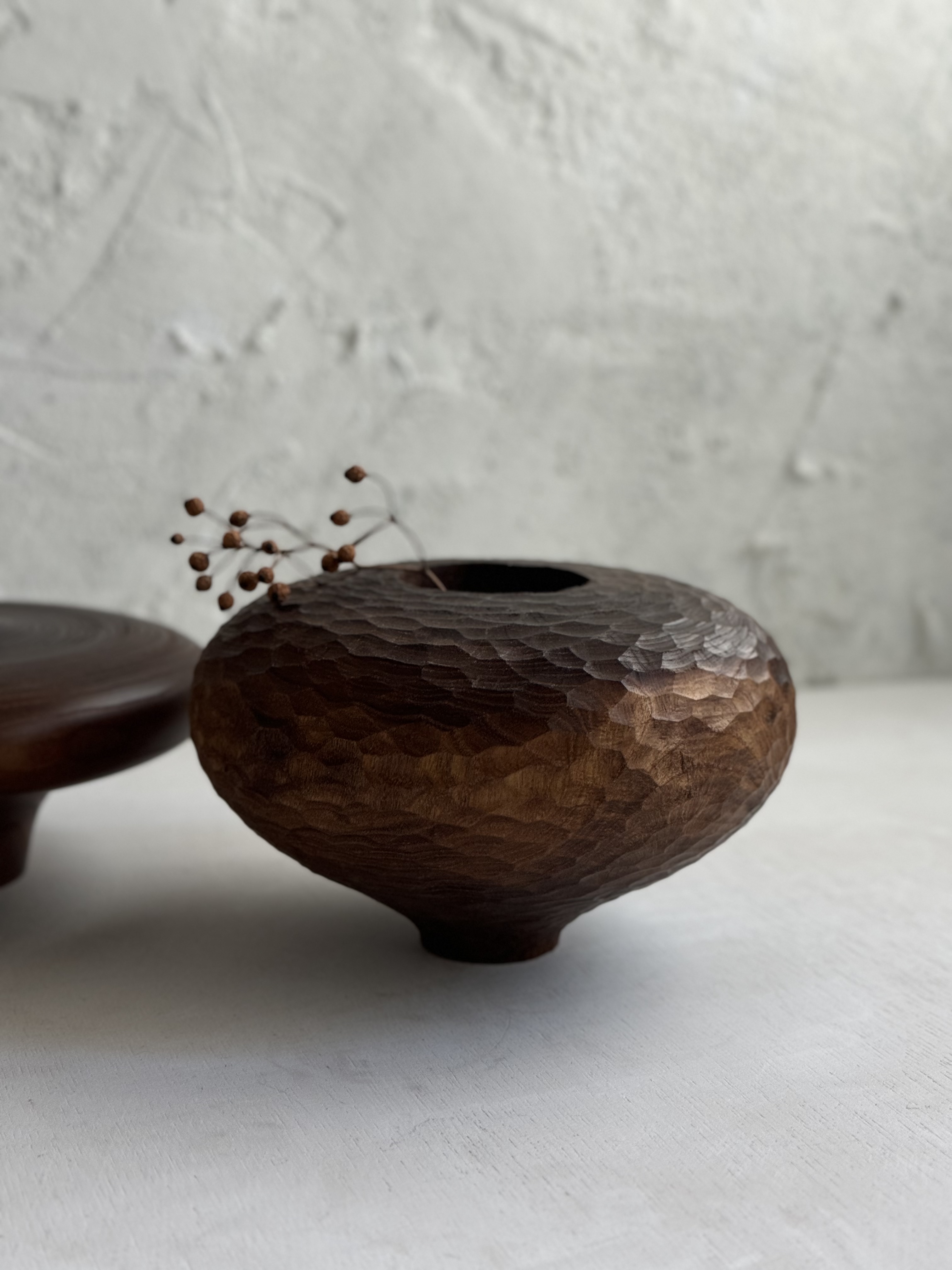 Amur maackia(Maackia amurensis) Carved Jar