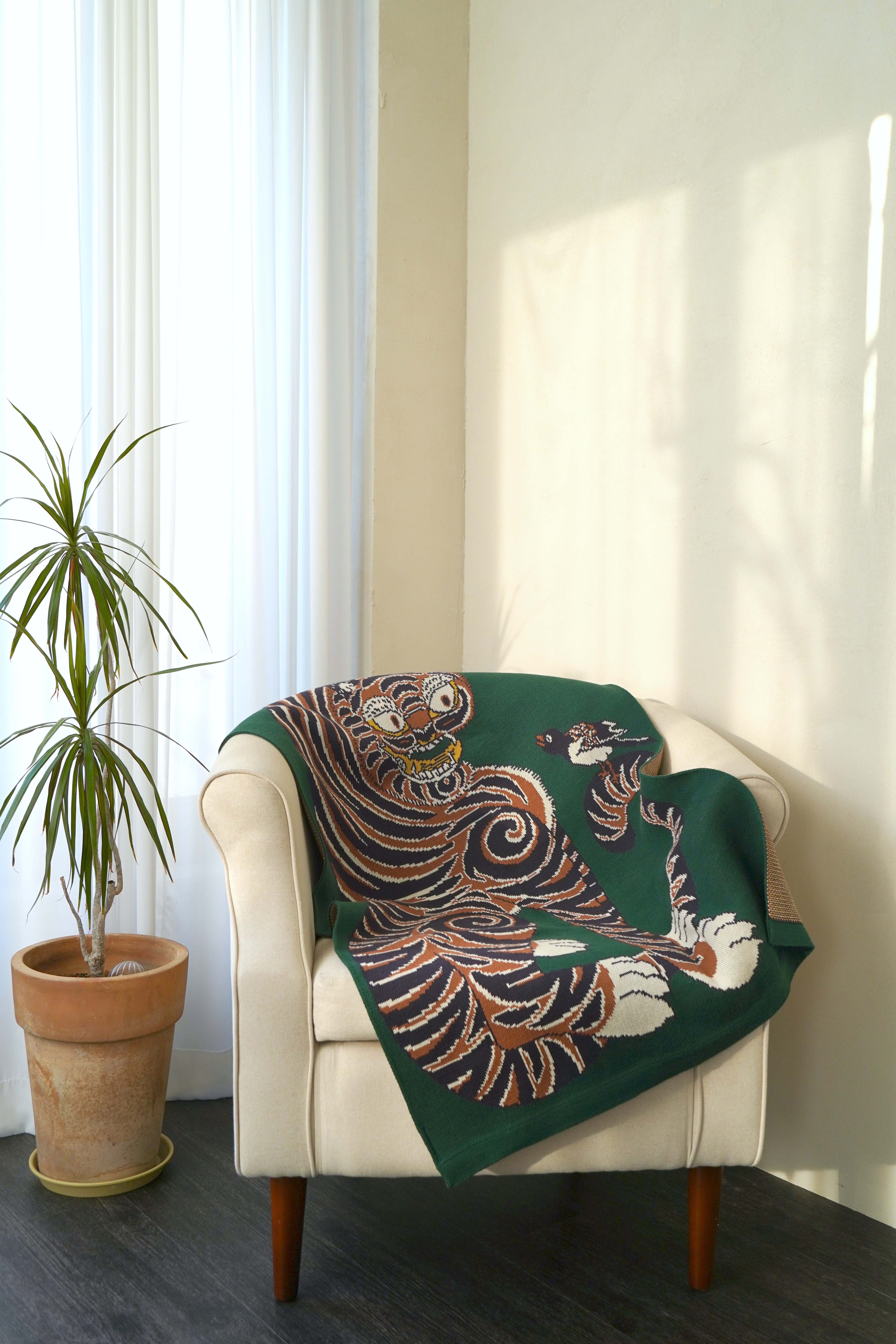 Tiger and Magpie Blanket