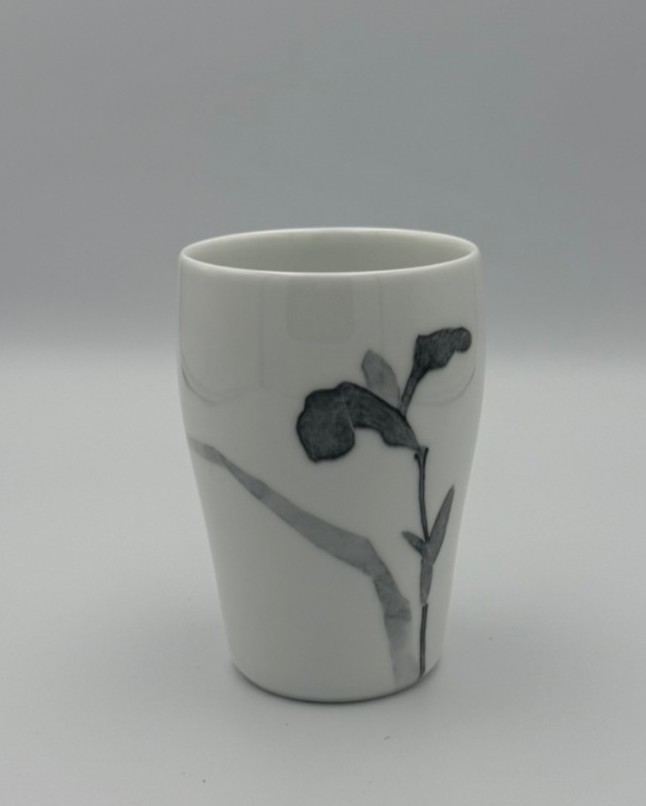Iris - White Porcelain Cup - Image 3