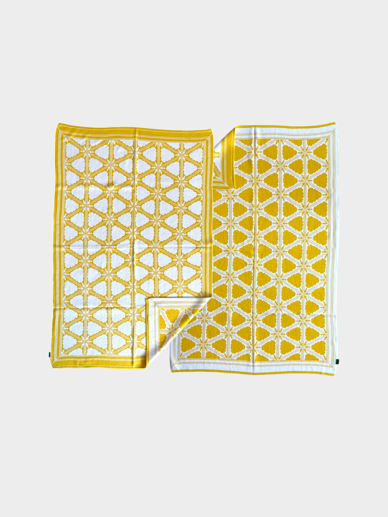 Palace Portal Knit Blanket 1