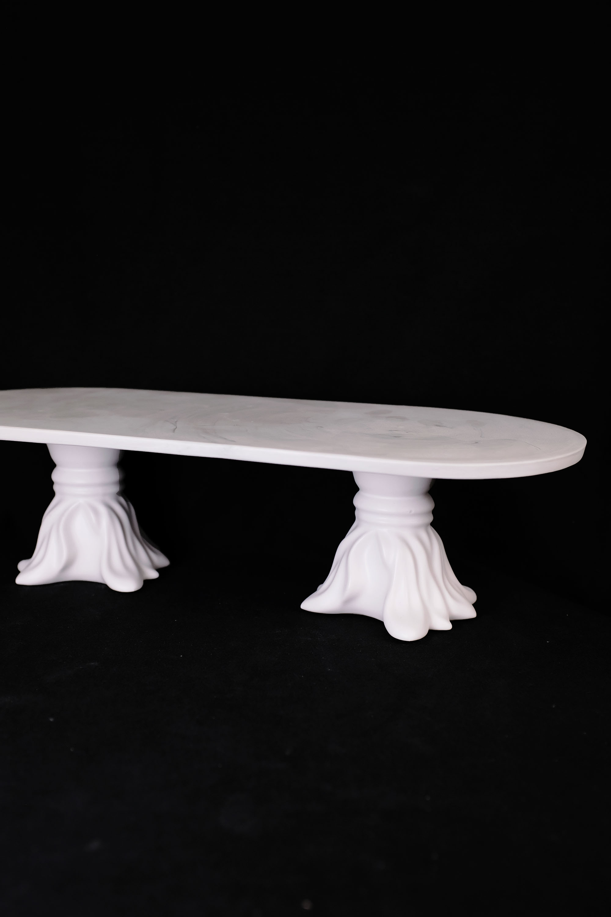 tray table_oval - Image 2