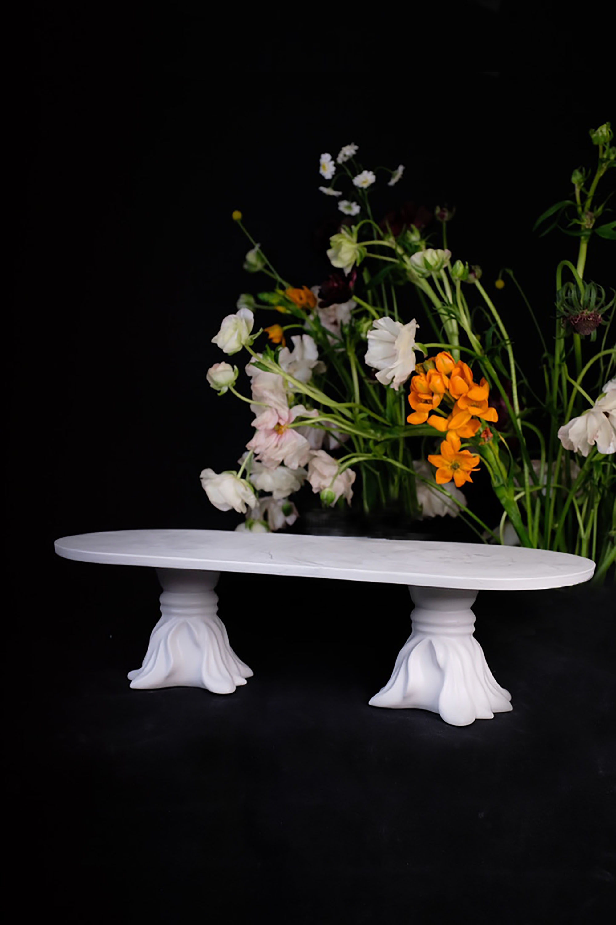 tray table_oval - Image 1