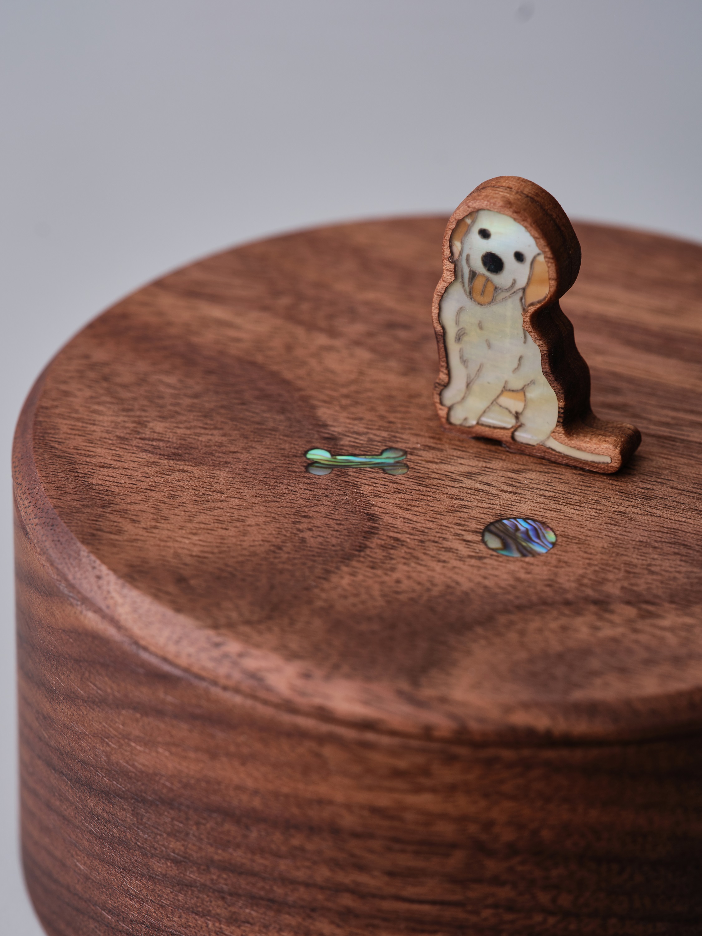 Round box with pets - Image 4