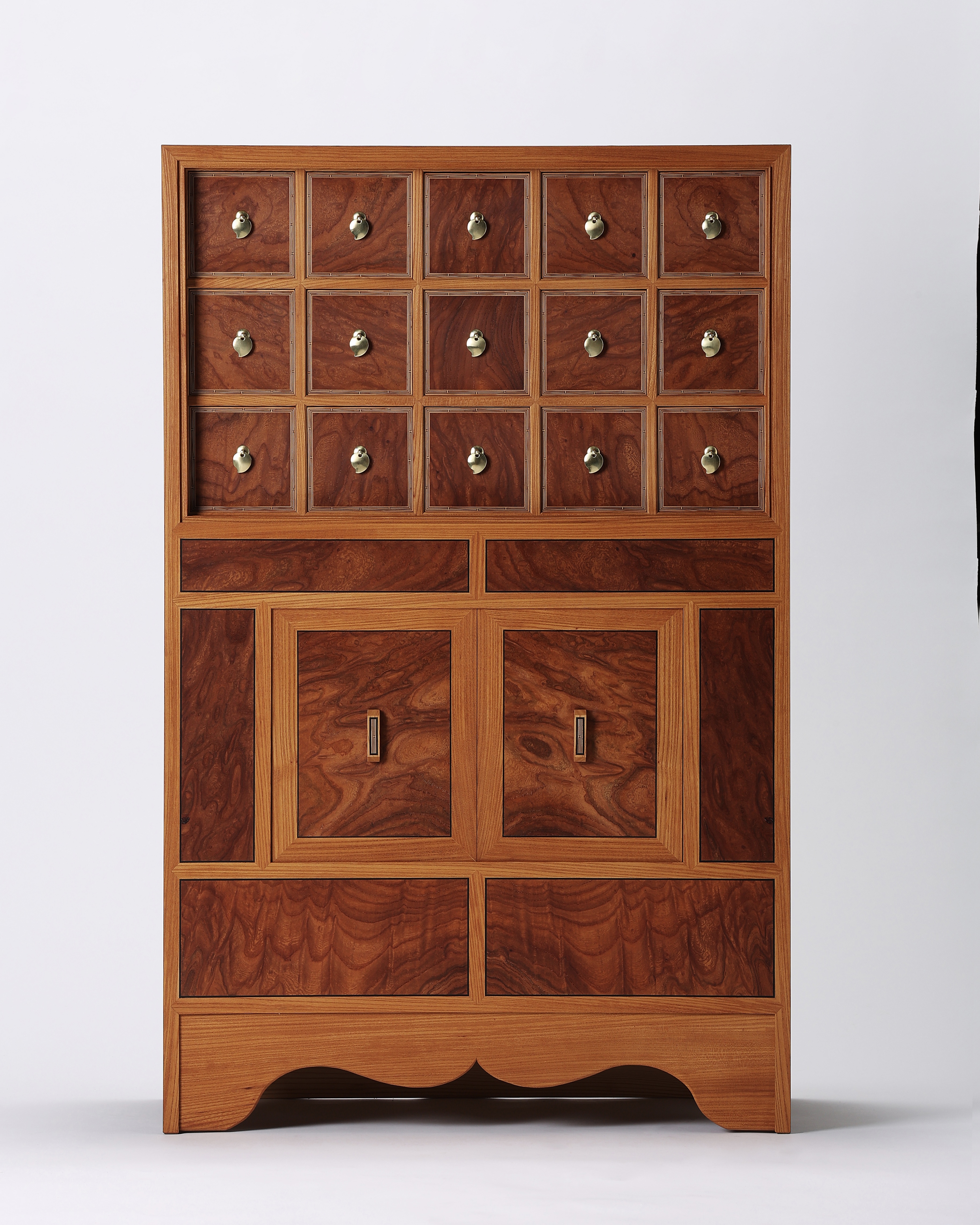 Medicine Cabinet (Yakjang)