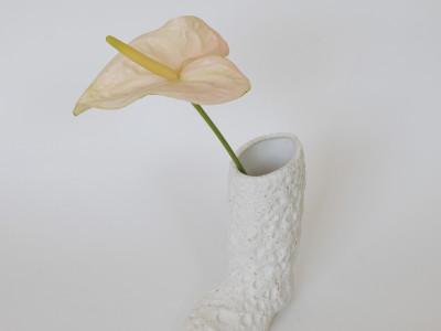 Boots vase-White