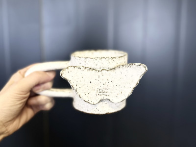 Cottage Snow Long Handle Butterfly Mug