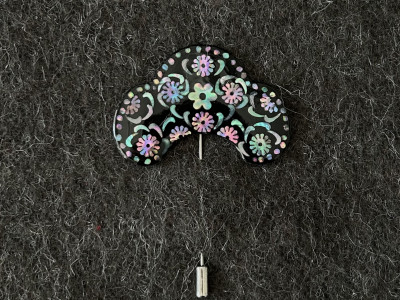 Chrysanthemum Scroll Brooch