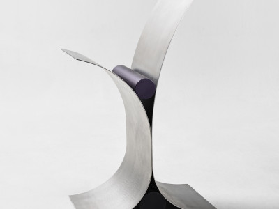 Diverging moment in purple