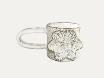 Cottage Snow Long Handle Flower Mug