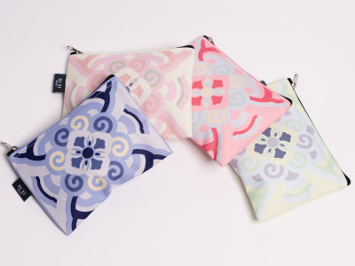 Dancheong Juhwamun Pouch